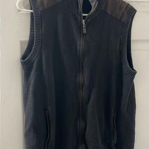 Roundtree & Yorke Black Fleece Vest